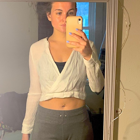 White long sleeve crop top - Picture 1 of 4